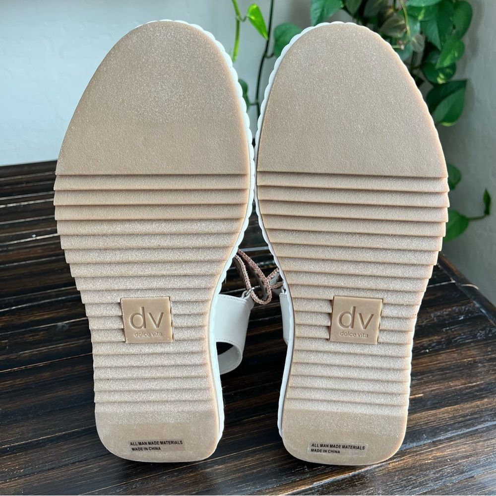 DV by Dolce Vita White Platform Sandal with Tan Stitching - Picture 13 of 14